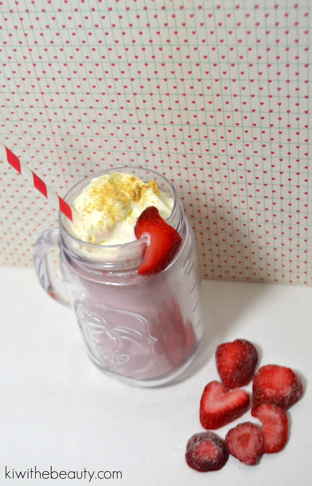 muller-me-moment-yogurt-smoothie-strawberry-cheesecake-pinterest6