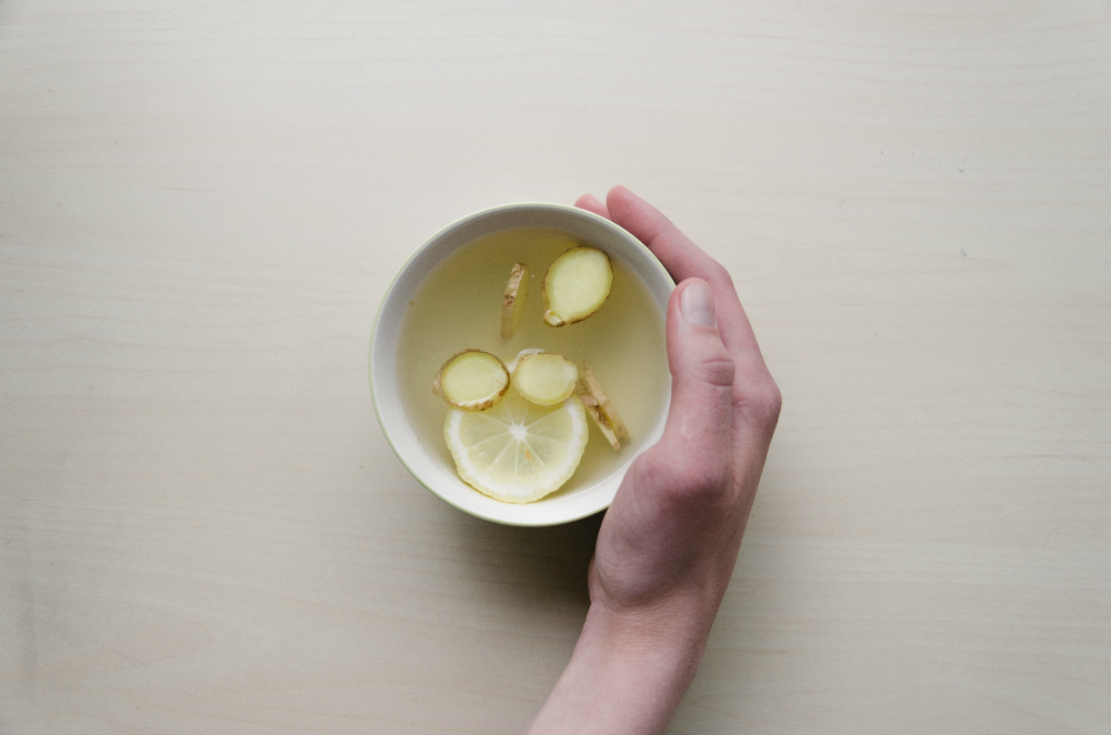 ginger-lemon-tea-menstrual-cramps-1