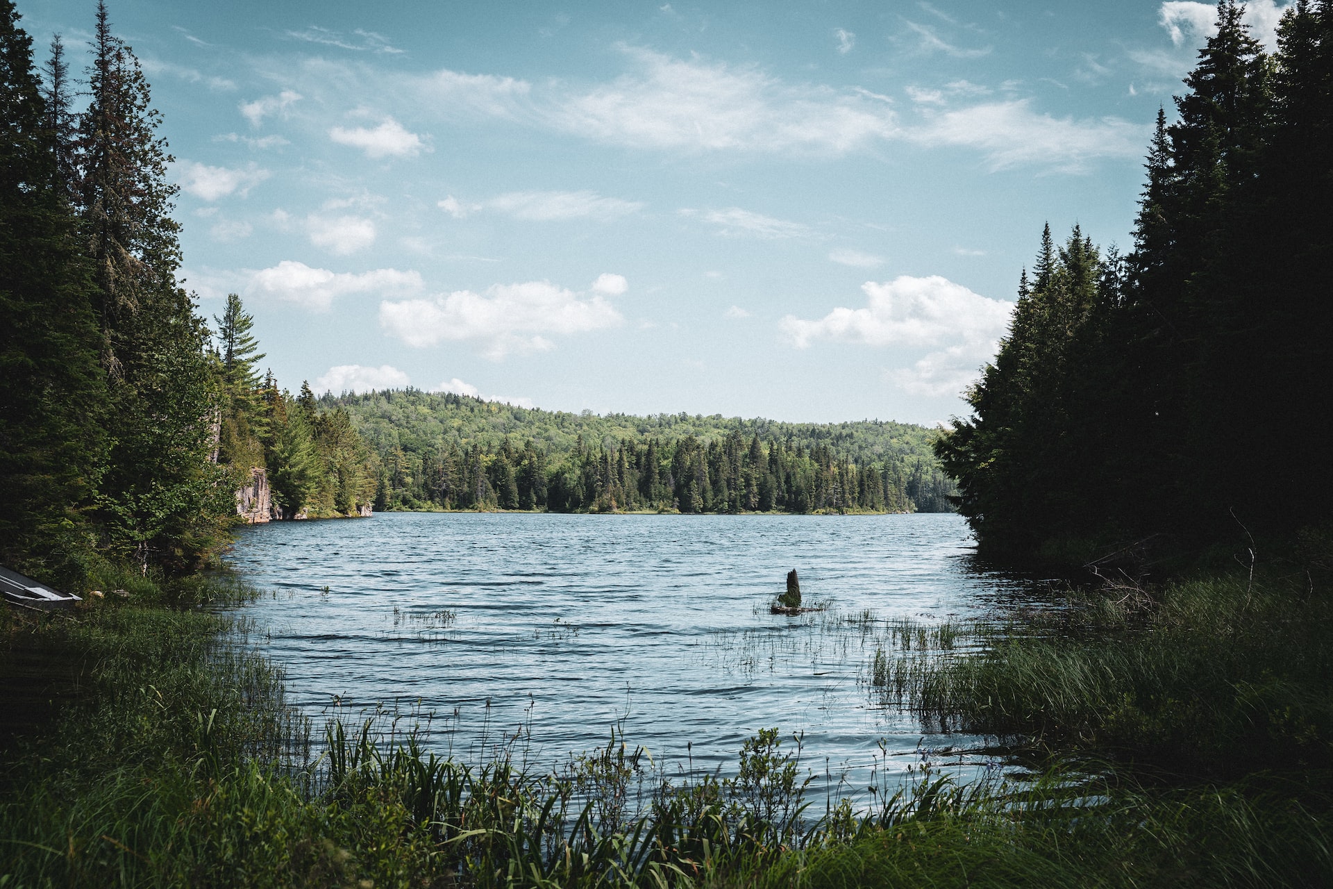 5 Breathtaking Lakes in Québec